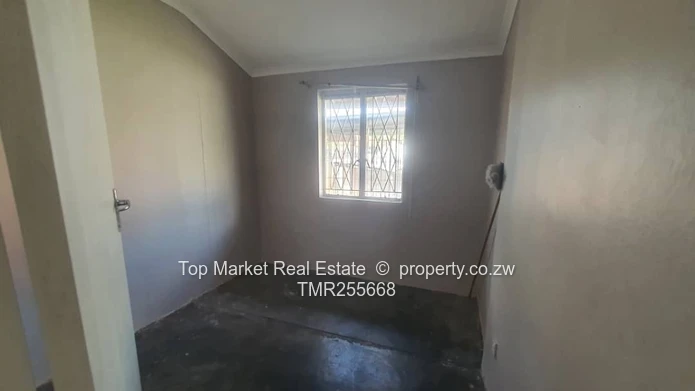 Msasa Park house for rent