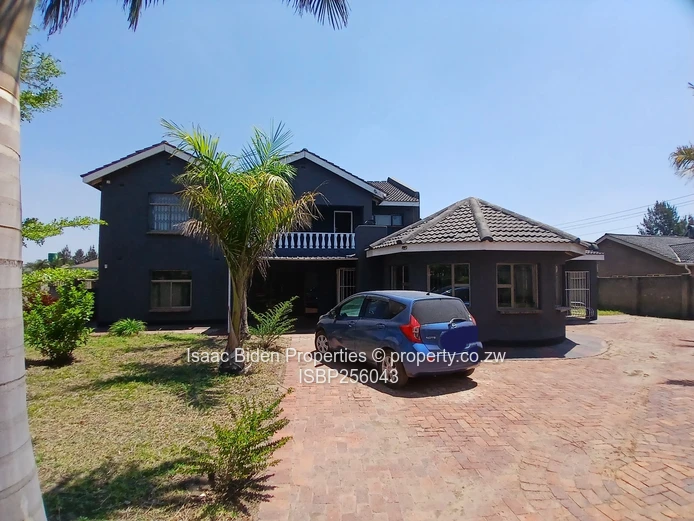 Goodhope Double Storey with 5 Bedrooms