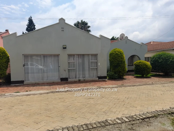 Bluff Hill, Harare West — 3 Bed Townhouse Complex, En-Suite