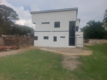 4 Bedroom Garden Flat