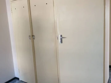 3 Bedroom Flat & Apartment