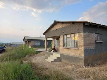 Gweru Nehosho 4-bedroom house for sale