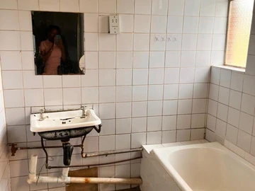 3 Bedroom Flat & Apartment