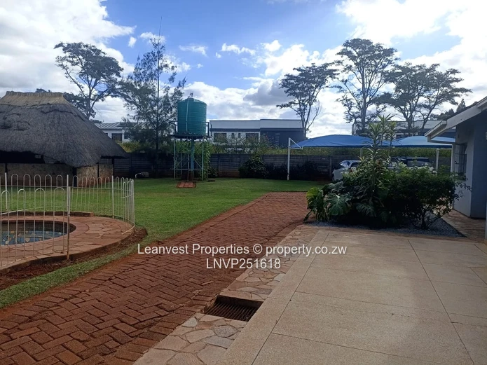 Modern House For Sale In Helensvale