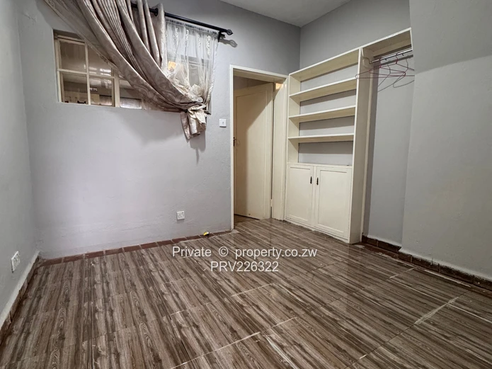 4 bedroomed townhouse, (UK Style) one bedroom ensuite.  (Sole Mandate)