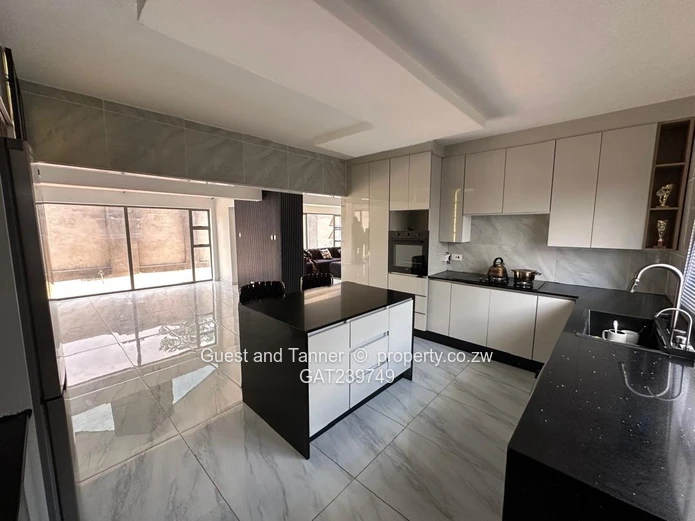 Spacious 3-Bedroom Cluster House in a 12-Unit Complex in Greendale