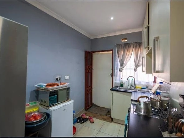 Farm & Agricultural Land