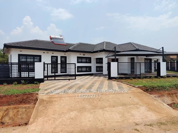  Elegant Family Home with Solar and Borehole