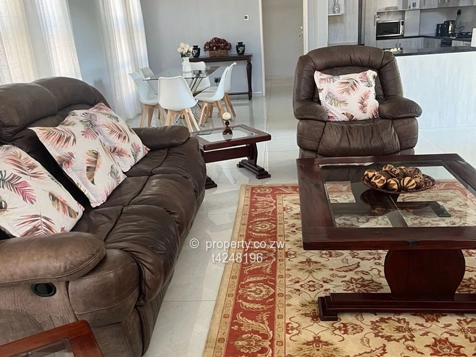 Pomona 3 bedroomed fully furnished Townhouse to rent