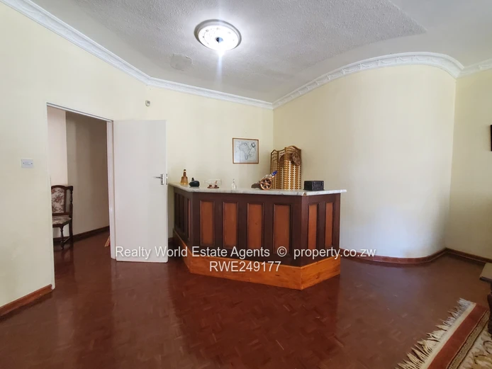 Borrowdale, Behind Sam Levy Rental - 5 Beds