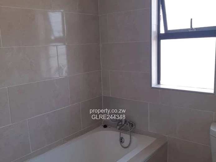 Marlborough 3-Bed Flat with Borehole & Modern Kitchen