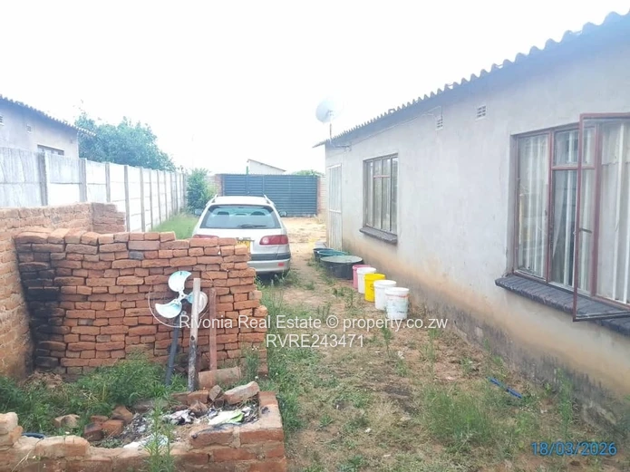 House for sale in Budiriro Cabs