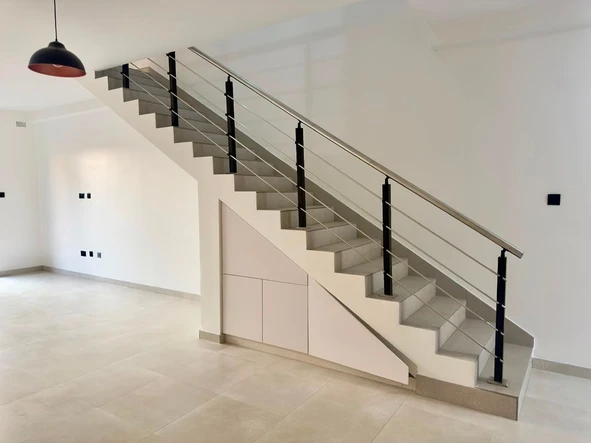 3 Bedroom Flat & Apartment