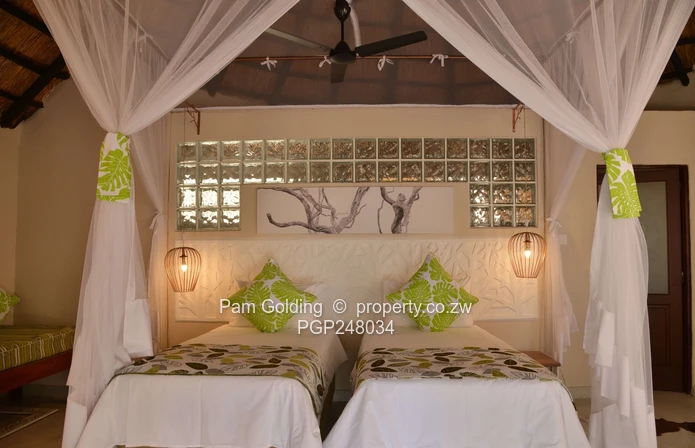 Own a piece of paradise in Mica Point Kariba