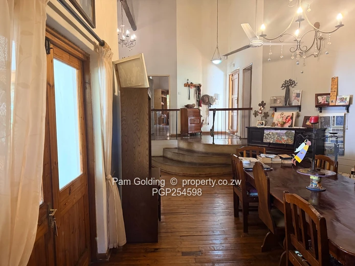 Stunning Property in Old Victoria Falls