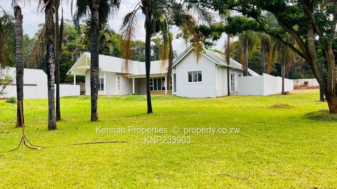 Modern New Build With Great Garden Space & Parking - Well Worth A Visit