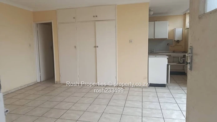 Bachelor`s Flat 2 Stunning Views in Greystone Park