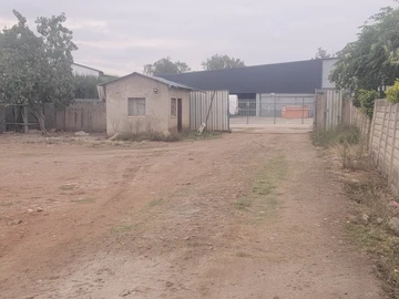 Commercial & Industrial Land