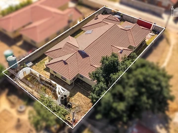 5 Bedroom House