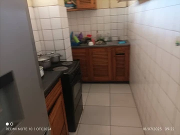 2 Bedroom Flat & Apartment