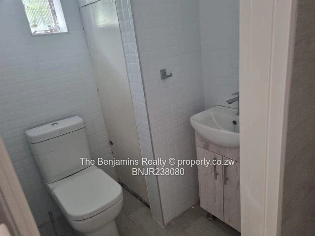 Modern Apartment In Strathaven