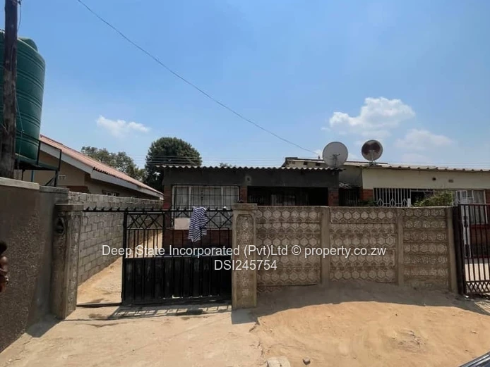 Chitungwiza zengeza 2 house for sale 