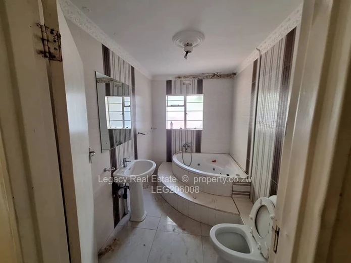 4-Bedroom Family House for Sale in Zimre Park, Harare East with Borehole