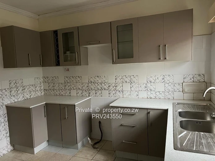 Braeside property for Rent (Sole Mandate)