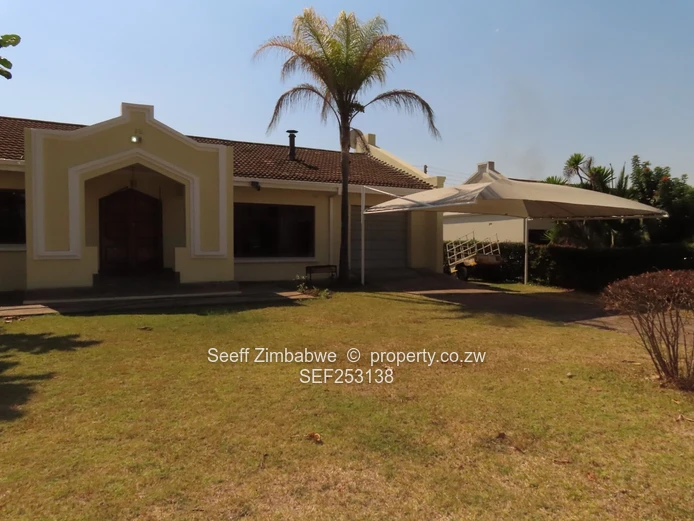 Charming & Well-Maintained in St Malo Villas Greengrove