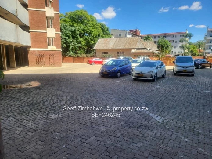 Bright 2-Bed Avenues Apartment with Borehole & Balcony