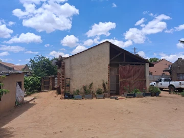 2 Bedroom House