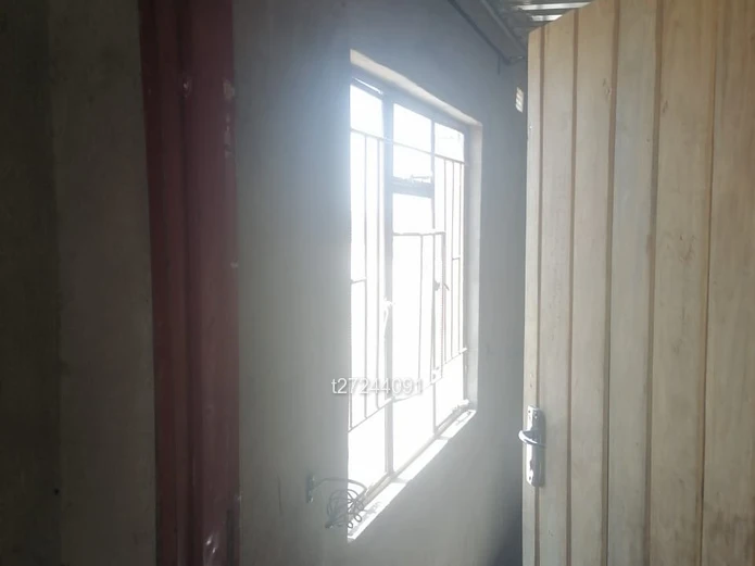 Retreat Waterfalls cottage to rent (Sole Mandate)