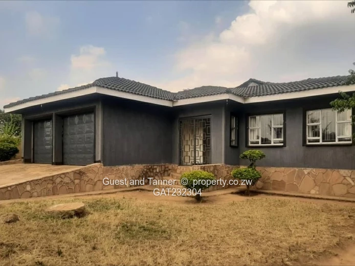 4 Bedroom Family Home for sale in Crowhill Views