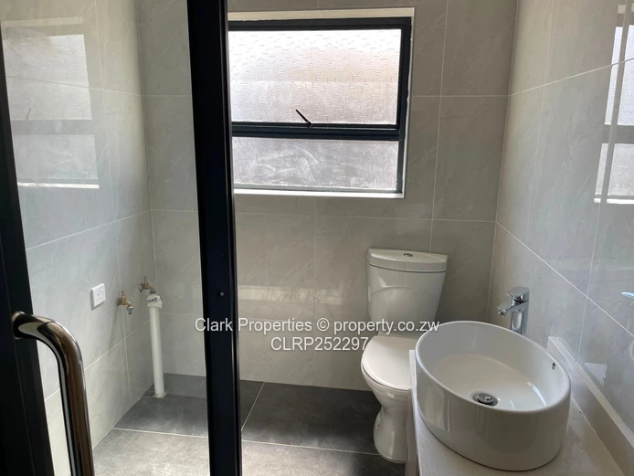 Modern unit available in Malbrough 