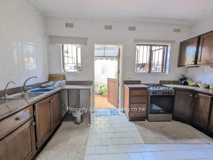 Double Storey Townhouse In Wonderful Complex