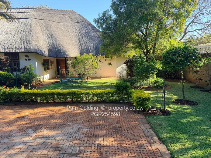 Stunning Property in Old Victoria Falls