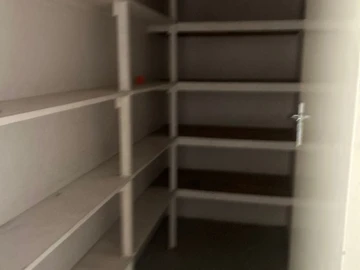 3 Bedroom Flat & Apartment