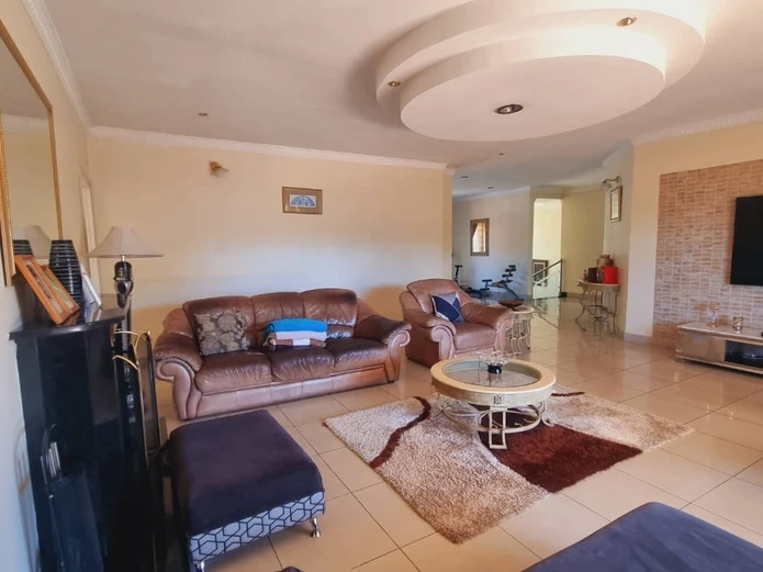 Borrowdale helensvale 6bed house to rent 