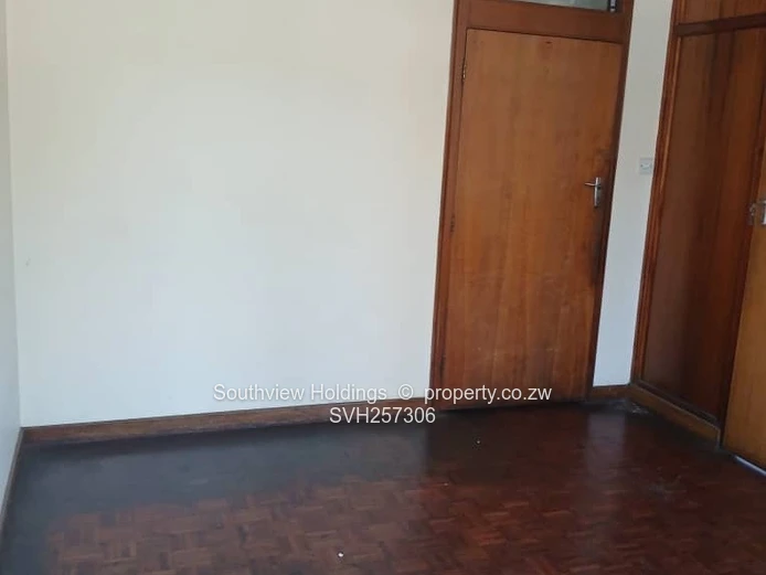 3 neat interconnecting offices plus strong room to let. 