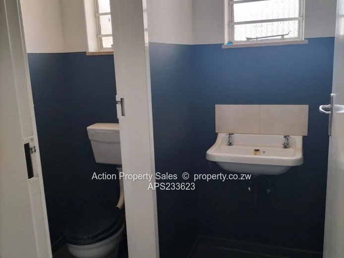 Warehouse To Rent in Graniteside 