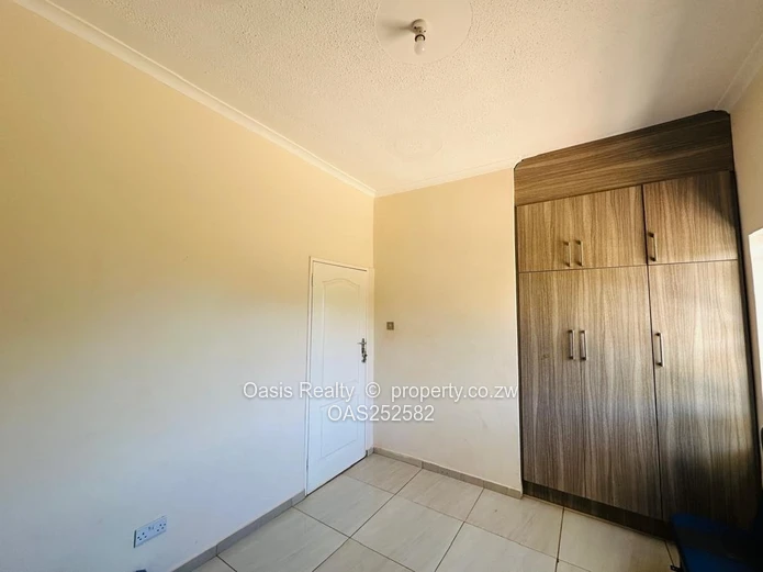To Let – Modern 3-Bedroom Cottage in Mt Pleasant Heights
