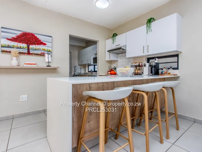 4 Bedroom Cluster For Sale in Craigavon, Sandton, Johannesburg