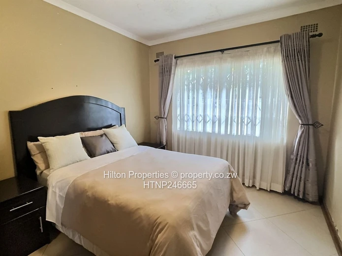 Fully Furnished 3-Bed Garden Flat with Pool in Highlands