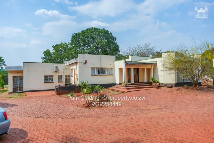 A spacious home with so much developmental potential. Quick sale needed.