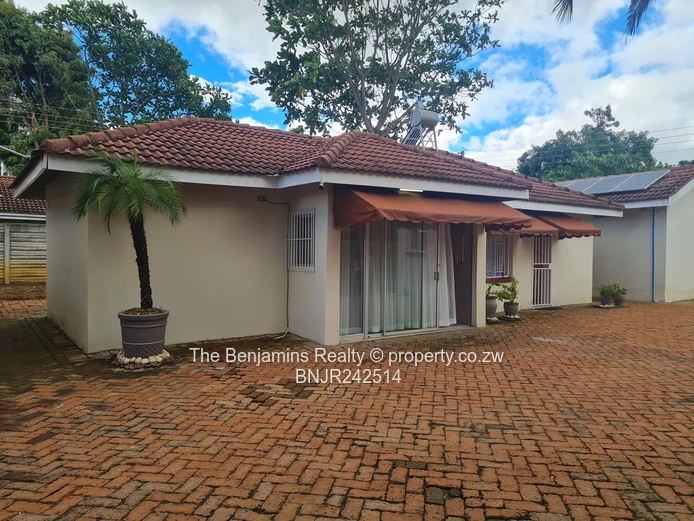 2 Bedroom Cottage to Let