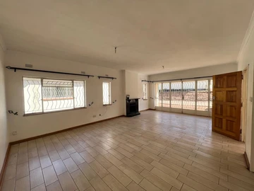 3 Bedroom Garden Flat