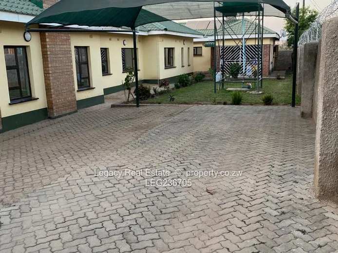 Ideal For Residential Or Commercial Use Secure Karoi Westview Property For Sale