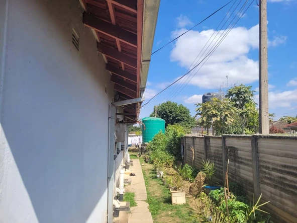 Sunridge two  houses on 1050sqm