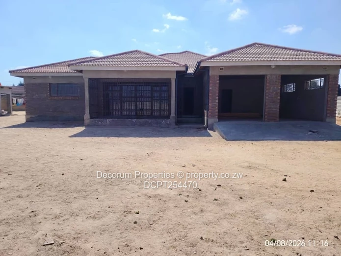 Sunway City 4-Bed Brick Home — Double Carport, Large Yard (Sole Mandate)