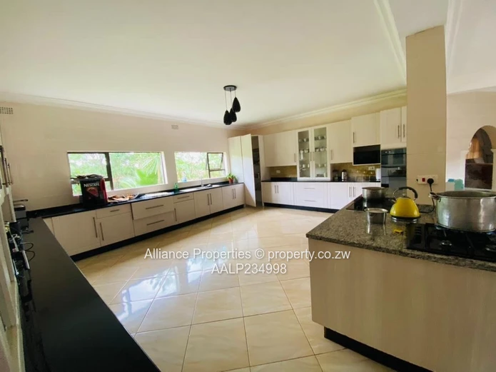 Executive Sanctuary in Elite Brookview 5-Bed En-Suite Masterpiece with Triple Borehole System (Sole Mandate)